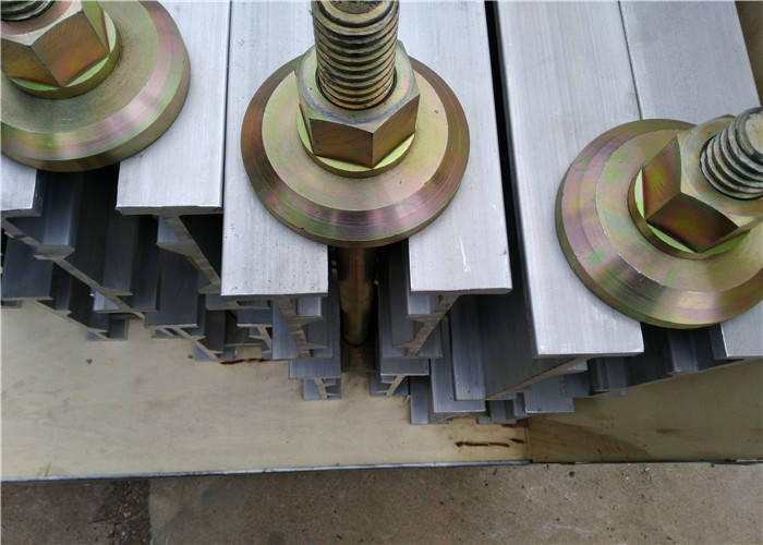 Equipaggiamento di vulcanizzazione a nastro trasportatore di controllo digitale della temperatura e della pressione con piastre elettriche di riscaldamento in lega di alluminio per prestazioni